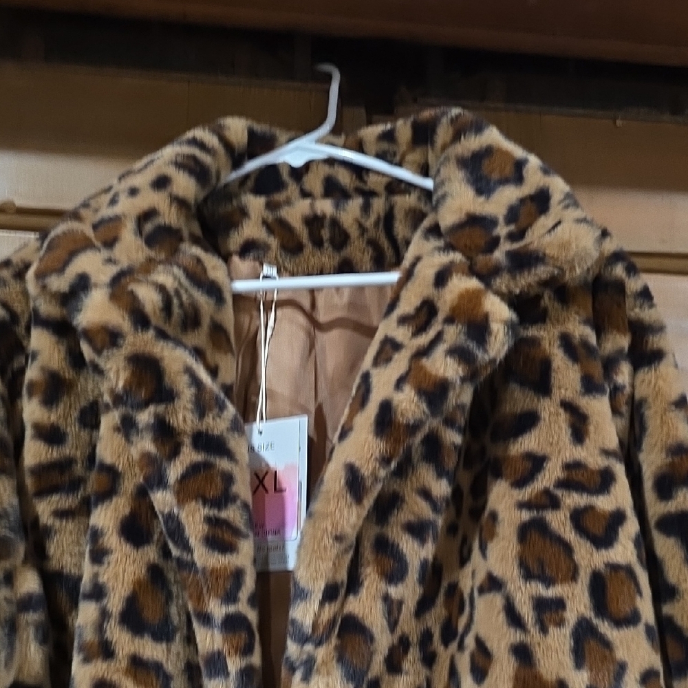 Fashion Brand Company Leopard Print Faux Fur Peacoat - Brown & Black - Picture 7 of 10